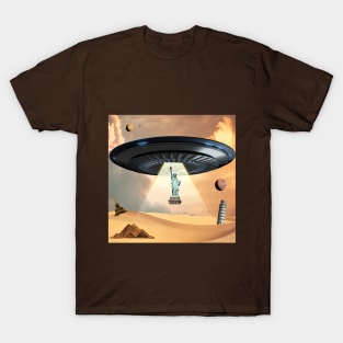 statue of liberty vs alien T-Shirt